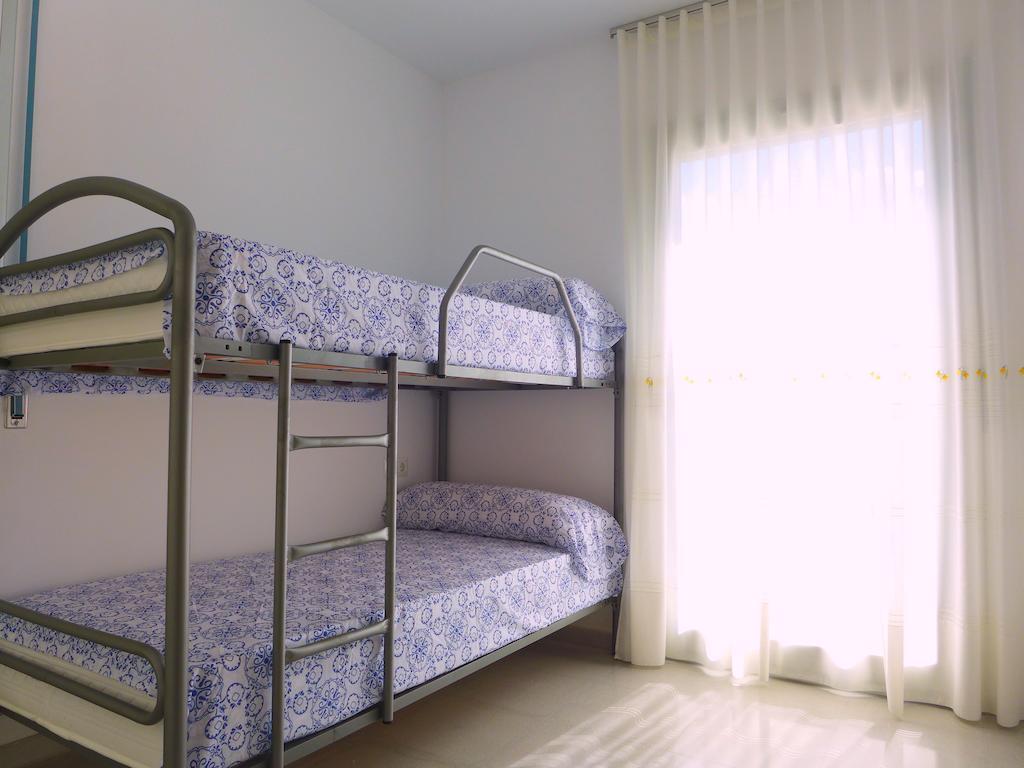 Rentalmar Sun Dore Miami Playa Room photo